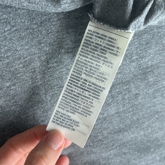 Abercrombie kids XL shirt , 60% cotton 40% polyester Stunning top - Picture 4 of 5